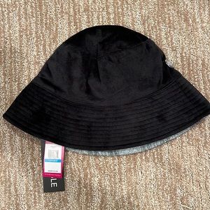 Vince Camuto bucket hat